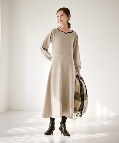 ROPE' PICNIC（ロペピクニック）の「ハートネックニットワンピース（ワンピース・レディース・ベージュ/ブラック・S/M）」の10枚目の写真