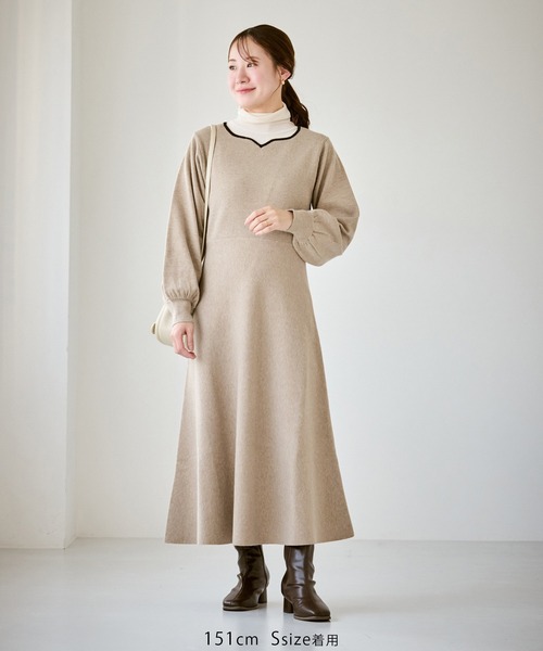 ROPE' PICNIC（ロペピクニック）の「ハートネックニットワンピース（ワンピース・レディース・ベージュ/ブラック・S/M）」の17枚目の写真