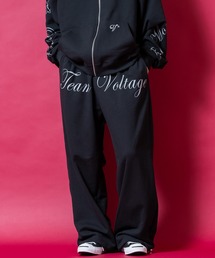 a.p.o.v.（エーピーオービー）の「a.p.o.v. フロントビッグロゴプリントスーパーワイドスウェットパンツ（スウェットパンツ）」