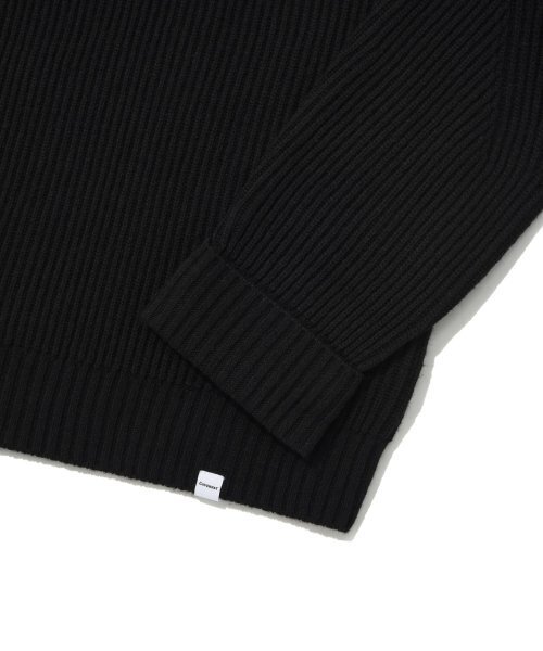 COVERNAT(カバーナット)の「ラムズウール ハーフジップ ニット ブラック(ニット/セーター・レディース・その他・LARGE/SMALL/X-LARGE)」の6枚目の写真