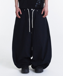 KICHUL（キチョル）の「EASY OR EASY BALLOON PANTS (BLACK)（その他パンツ）」