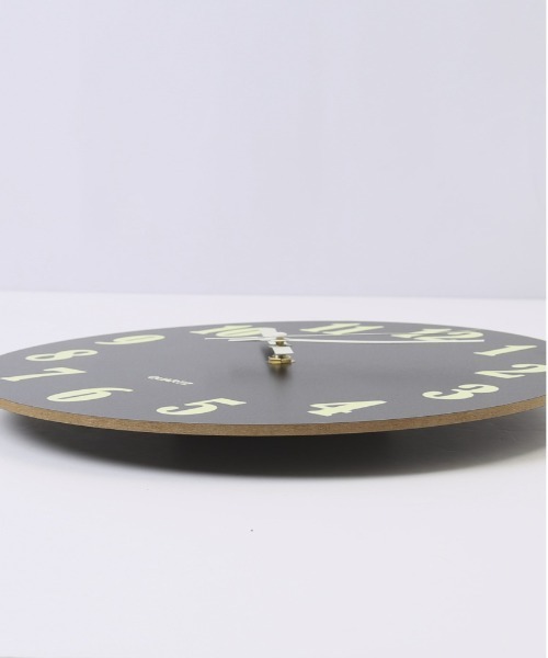 BACKYARD FAMILY（バックヤードファミリー）の「発光 壁時計 pmyh52（掛け時計・レディース・B/H/J/F/G/I/C/E/A/D・FREE）」の18枚目の写真