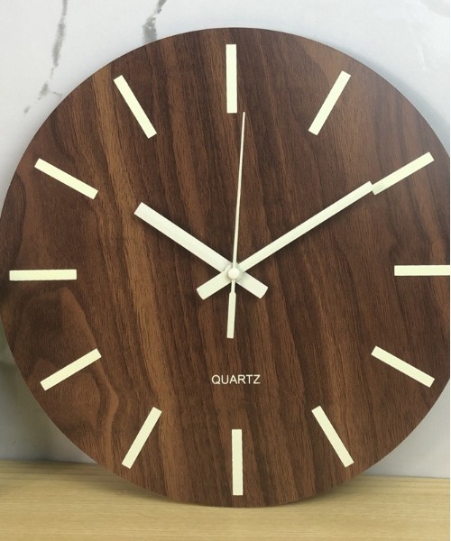 BACKYARD FAMILY（バックヤードファミリー）の「発光 壁時計 pmyh52（掛け時計・レディース・B/H/J/F/G/I/C/E/A/D・FREE）」の21枚目の写真