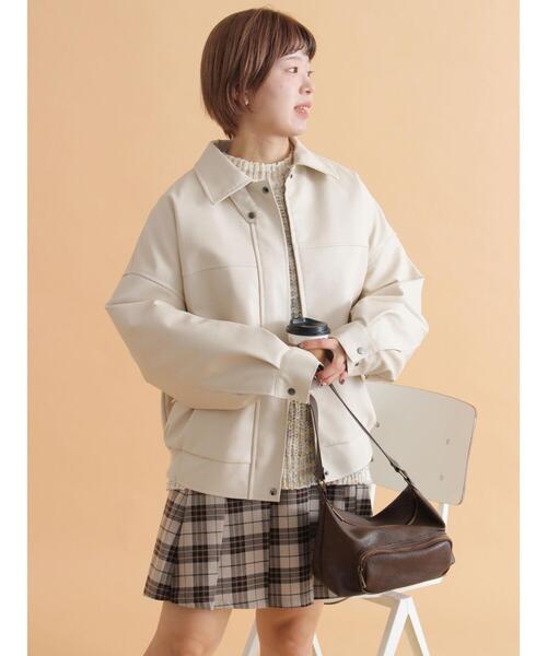 ehka sopo(エヘカソポ)の「襟ファーフェイクレザージャケット(ブルゾン・レディース・ブラウン/ブラック/キナリ・F)」の21枚目の写真