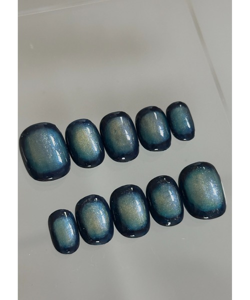 tone(トーン)の「【butter up】青の中心ネイルチップ(MA)(ネイルシール/ネイルチップ・レディース・ブルー・M/S/L)」の4枚目の写真