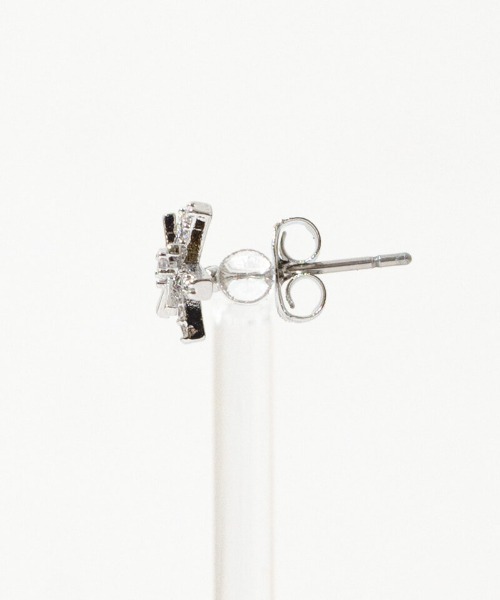 flower（フラワー）の「スノーフレークピアス（ピアス（片耳用）・レディース・シルバー・FREE）」の5枚目の写真