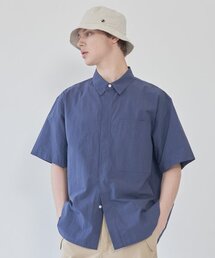 AOTT（アンアウトピット）の「高密度コットンハーフシャツネイビー（シャツ/ブラウス）」
