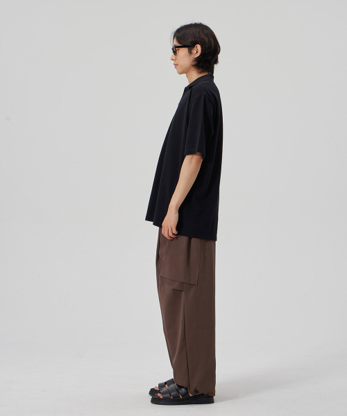 MAKEITTO(メイキット)の「TWO TUCK WIDE PARACHUTE CARGO PANTS_BROWN(その他パンツ・メンズ・その他・LARGE/MEDIUM/X-LARGE/XX-LARGE)」の3枚目の写真