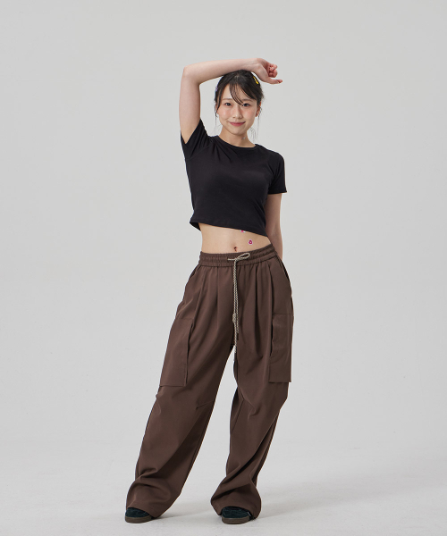 MAKEITTO(メイキット)の「TWO TUCK WIDE PARACHUTE CARGO PANTS_BROWN(その他パンツ・メンズ・その他・LARGE/MEDIUM/X-LARGE/XX-LARGE)」の10枚目の写真