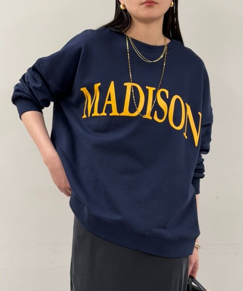 LOUNGEDRESS（ラウンジドレス）の「2WAYロゴプルオーバー（スウェット・レディース・ネイビー/ベージュ/オフホワイト・FREE）」の4枚目の写真