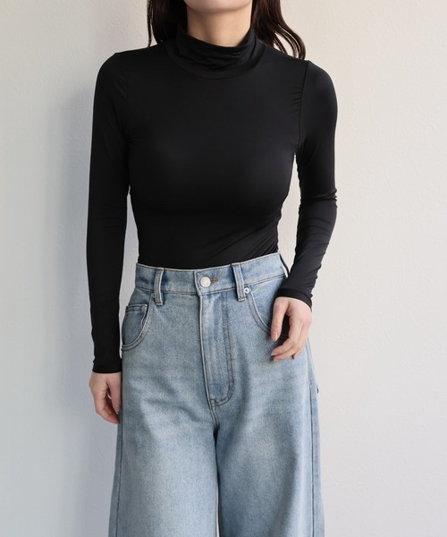 ap retro(アプレトロ)の「【ap retro basic】カップ付きハイネックヒートフィットインナー(Tシャツ/カットソー・レディース・ベージュ/ホワイト/ブラウン/ブラック・LARGE/MEDIUM/X-LARGE)」の9枚目の写真