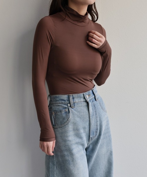 ap retro(アプレトロ)の「【ap retro basic】カップ付きハイネックヒートフィットインナー(Tシャツ/カットソー・レディース・ベージュ/ホワイト/ブラウン/ブラック・LARGE/MEDIUM/X-LARGE)」の16枚目の写真