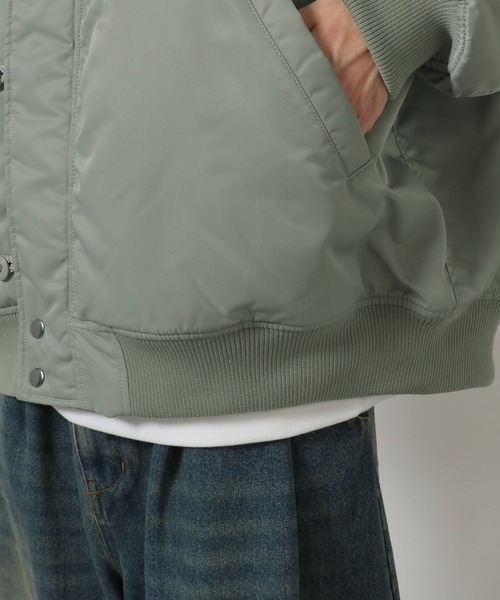 LAKOLE(ラコレ)の「N2Bブルゾン / 634756(ブルゾン・メンズ・ブラック/カーキ・LARGE/MEDIUM)」の7枚目の写真