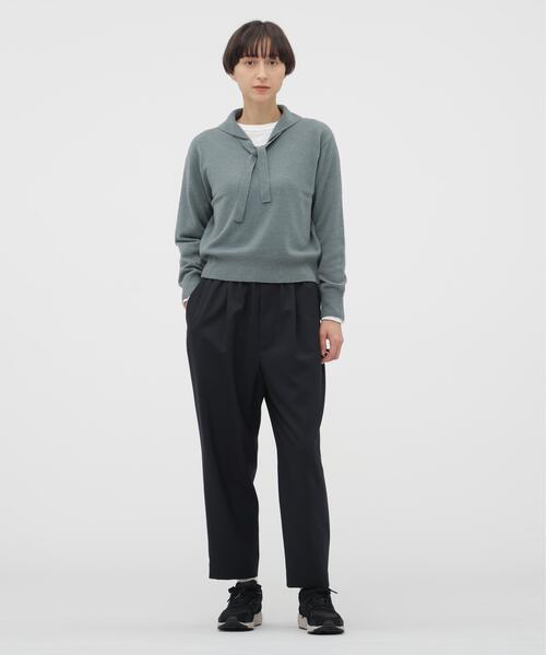 MARGARET HOWELL(マーガレットハウエル)の「FINE WOOL KNITWEAR(ニット/セーター・レディース・ブルー系その他2/ブラック・2)」の15枚目の写真