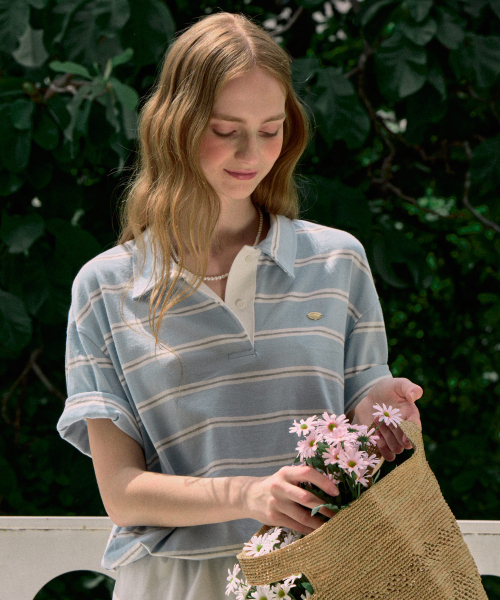 Multi Stripe Over‑fit Collar T‑shirt — светло‑голубая футболка оверсайз в полоску