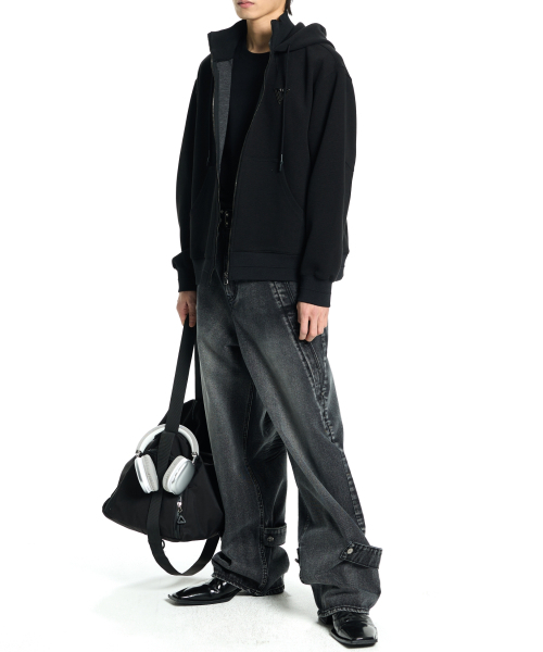VONVAT（ヴォンバト）の「Highneck Zip-up Hoodie（パーカー・メンズ・その他・2/3）」の2枚目の写真