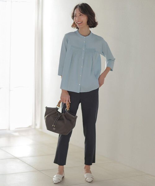 J.PRESS(ジェイプレス)の「【WEB限定カラーあり・人気素材・セットアップ対応】セルロースリネンストレッチ テーパード パンツ(その他パンツ・レディース・ライトグレー系/ベージュ系/ローズ系/ブルー系/グレー系/ネイビー系・7/9/11/13)」の11枚目の写真