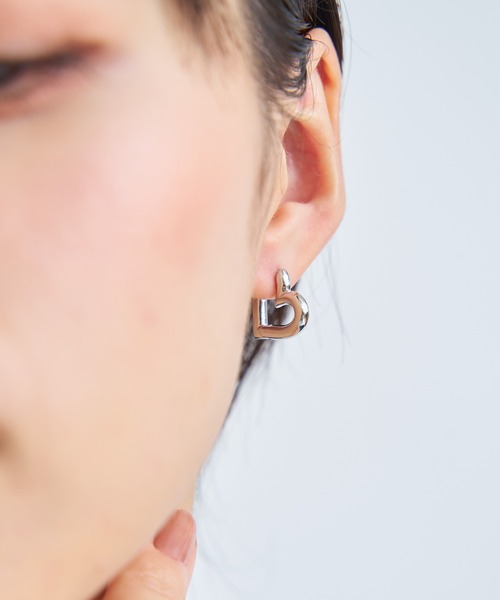 NOELA（ノエラ）の「ハートフープピアス（ピアス（両耳用）・レディース・シルバー/ゴールド・フリー）」の3枚目の写真