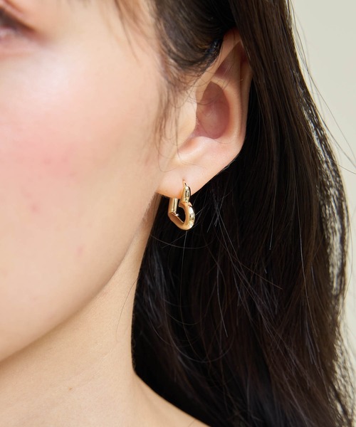 NOELA（ノエラ）の「ハートフープピアス（ピアス（両耳用）・レディース・シルバー/ゴールド・フリー）」の6枚目の写真