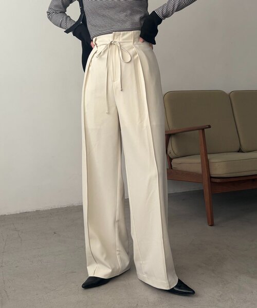 CAPRICIEUX LE'MAGE（カプリシューレマージュ）の「【低身長サイズあり】ピンタックリボンパンツ（その他パンツ・レディース・ブラック/グレー/ホワイト系その他/ベージュ・36/38/PS）」の2枚目の写真