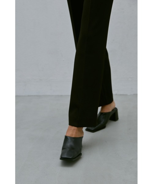 un/neu（アンノイ）の「スクエアトゥ モードミュール（パンプス・レディース・ブラック・SMALL/MEDIUM/LARGE）」の6枚目の写真