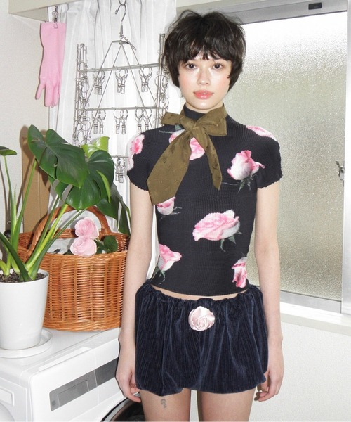 【新品未使用/タグ付き】プリーツプリントトップス musubore pleatsed print sheer tops / プリーツプリントトップス（Tシャツ