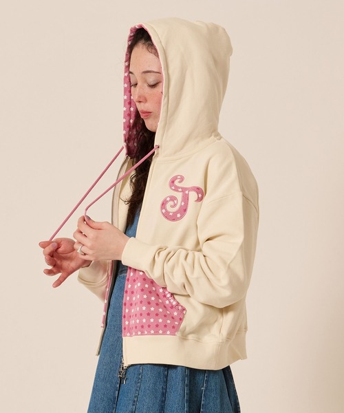 TINA：JOJUN（ティーナジョジュン）の「フロントジップ スタープリント パーカー TINA：JOJUN（パーカー・レディース・アイボリー/ネイビー・M）」の6枚目の写真