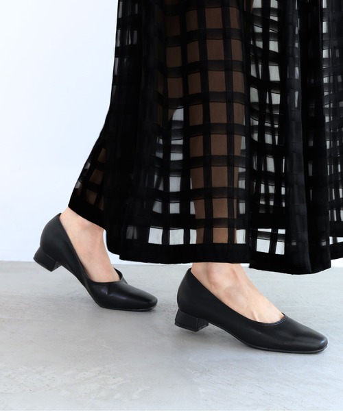 enchanted（エンチャンテッド）の「CHICSLICK 晴雨兼用3Dインソールスクエアトゥ2.5cmパンプス（パンプス・レディース・ブラック・22.5/25/24.5/24/23.5/23）」の2枚目の写真