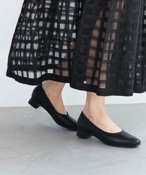 enchanted（エンチャンテッド）の「CHICSLICK 晴雨兼用3Dインソールスクエアトゥ2.5cmパンプス（パンプス・レディース・ブラック・22.5/25/24.5/24/23.5/23）」の3枚目の写真
