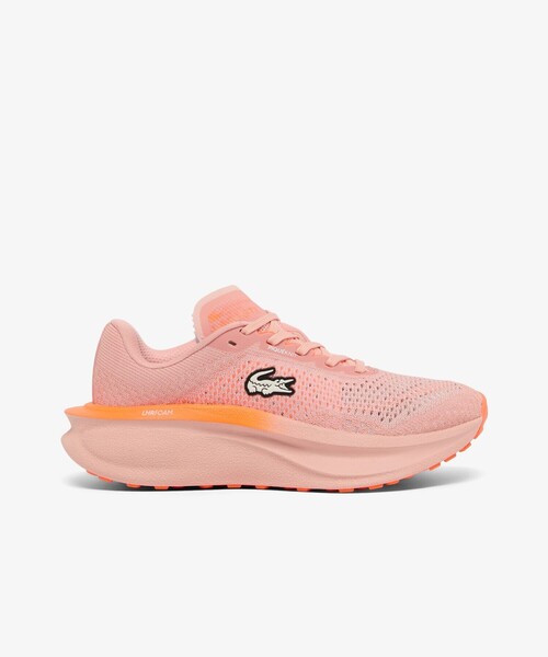 LACOSTE(ラコステ)の「レディース NEO RUN2 1262 SFA ナイロン 鹿の子地ニットアッパー ランニングシューズ(スニーカー・レディース・ピンク・22.5cm/23.0cm/23.5cm/24.0cm/24.5cm/25.5cm)」の2枚目の写真