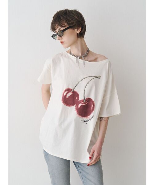 jouetie(ジュエティ)の「チェリーワンショルルーズTシャツ(Tシャツ/カットソー・レディース・ブラック/レッド/オフホワイト・MEDIUM)」の13枚目の写真