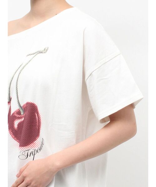 jouetie(ジュエティ)の「チェリーワンショルルーズTシャツ(Tシャツ/カットソー・レディース・ブラック/レッド/オフホワイト・MEDIUM)」の13枚目の写真