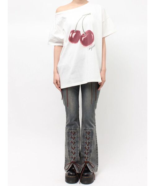 jouetie(ジュエティ)の「チェリーワンショルルーズTシャツ(Tシャツ/カットソー・レディース・ブラック/レッド/オフホワイト・MEDIUM)」の15枚目の写真