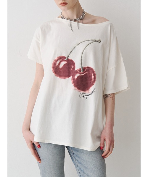 jouetie(ジュエティ)の「チェリーワンショルルーズTシャツ(Tシャツ/カットソー・レディース・ブラック/レッド/オフホワイト・MEDIUM)」の4枚目の写真