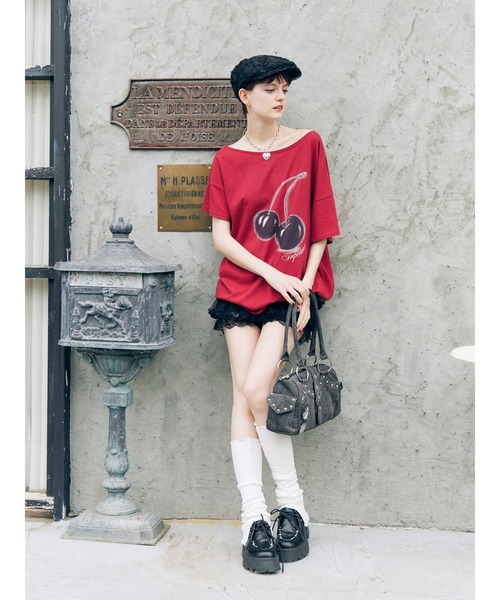 jouetie(ジュエティ)の「チェリーワンショルルーズTシャツ(Tシャツ/カットソー・レディース・ブラック/レッド/オフホワイト・MEDIUM)」の7枚目の写真