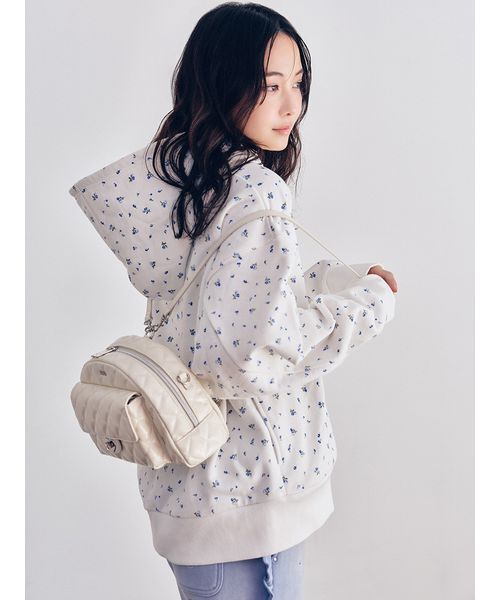 FURFUR(ファーファー)の「【USAGI ONLINE/ZOZOTOWN限定】2WAYキルティングミニバッグ(ショルダーバッグ・レディース・ブルー/ブラック/ホワイト/レッド/ピンク・F)」の11枚目の写真