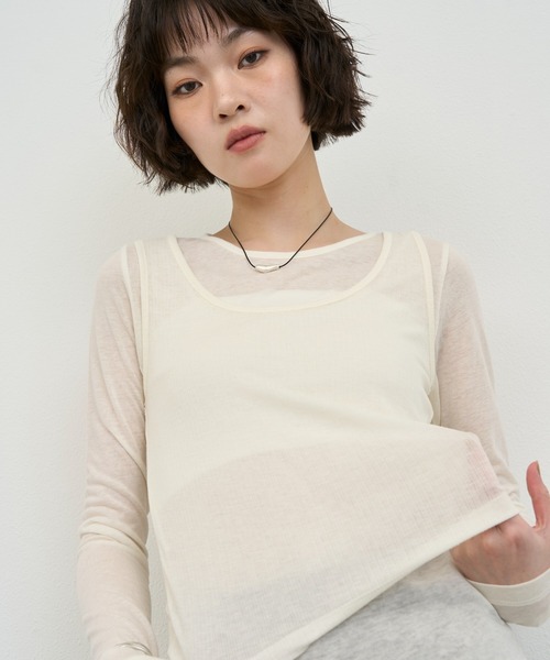 NUJOH(ヌゾ)の「Sheer Layered Tee Set / シアーレイヤードTセット(アンサンブル・レディース・ブラック/ブルー/チャコールグレー/ライトベージュ/ライトグレー/グリーン/ホワイト/ピンク・FREE)」の2枚目の写真