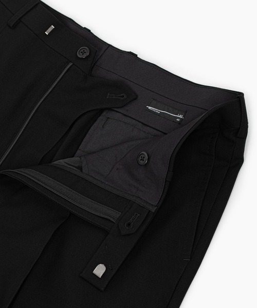 LAD MUSICIAN（ラッドミュージシャン）の「WOOL GABARDINE WIDE STRAIGHT SLACKS（スラックス・メンズ・グレー系/ブラック・42/46/44）」の8枚目の写真