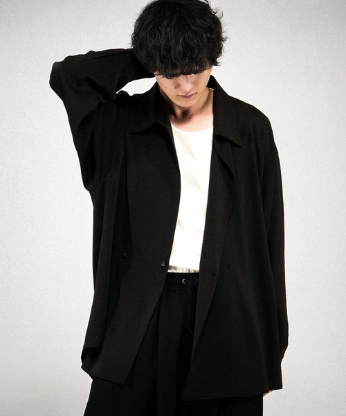 NO ID.(ノーアイディ)の「【NO ID.】Double Breasted Drape Over Shirt / ダブルブレストドレープオーバーシャツ(シャツ/ブラウス・メンズ・ホワイト/ブラック/グレー・ONE SIZE)」の11枚目の写真