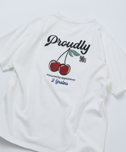 FREAK'S STORE(フリークスストア)の「限定展開 リラックスフィット デザインバック刺繍 クルーネック Tシャツ / Cherry / リンガー(Tシャツ/カットソー・メンズ・ナチュラル/チャコールグレー/ホワイト・X-LARGE/LARGE/MEDIUM)」の5枚目の写真