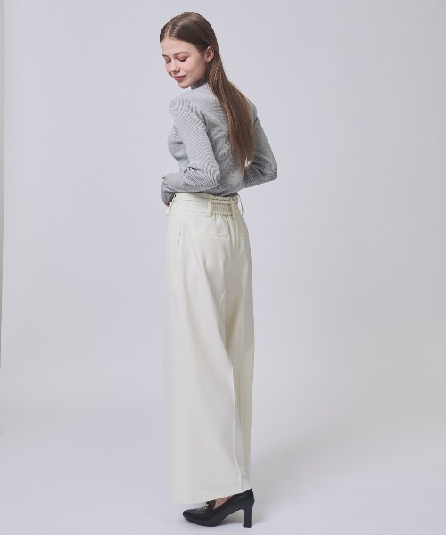 SWINGLE（スウィングル）の「リボンベルトタックフレアワイドパンツ（その他パンツ・レディース・ライトベージュ/グレー/ラベンダー・SMALL/MEDIUM）」の5枚目の写真