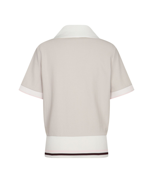 MONDAYFLOW（マンデーフロー）の「ワイドカラージップアップトップス_ライトベージュ（ポロシャツ・レディース・その他・X-SMALL/SMALL/MEDIUM/LARGE）」の3枚目の写真