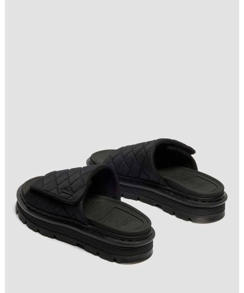 Dr. Martens(ドクターマーチン)の「Dr. Martens/ドクターマーチン ZEBZAG スライド サンダル 42015001(サンダル・メンズ・ブラック・UK9/UK8/UK7/UK6/UK5/UK4/UK3)」の7枚目の写真