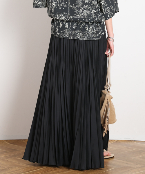 AP STUDIO(エーピーストゥディオ)の「プリーツスカート(スカート・レディース・スミクロ/ブラウン/タン・36/38)」の13枚目の写真