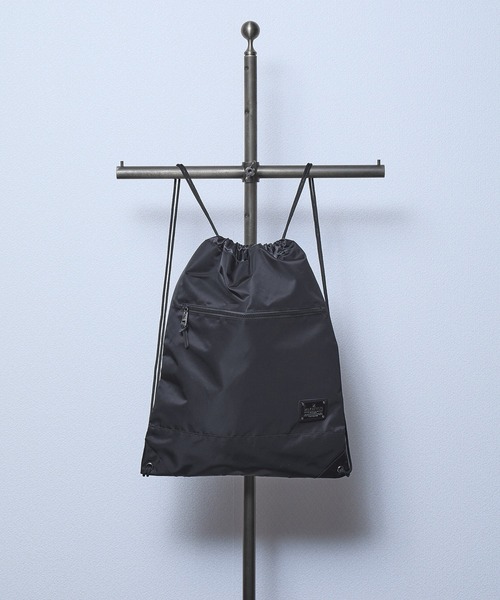 MAKAVELIC（マキャベリック）の「【ROSE BUD別注】(MAKAVELIC)SIERRA NAPSACK RB（バックパック/リュック・レディース・ブラック・ONE SIZE）」の2枚目の写真