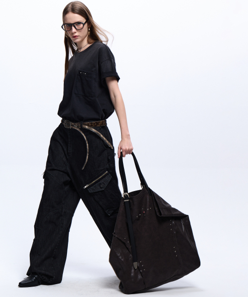 RSSC（アールエスエスシー）の「RIVET BIG SHOULDER BAG - BROWN（ショルダーバッグ・レディース・その他・FREE）」の4枚目の写真