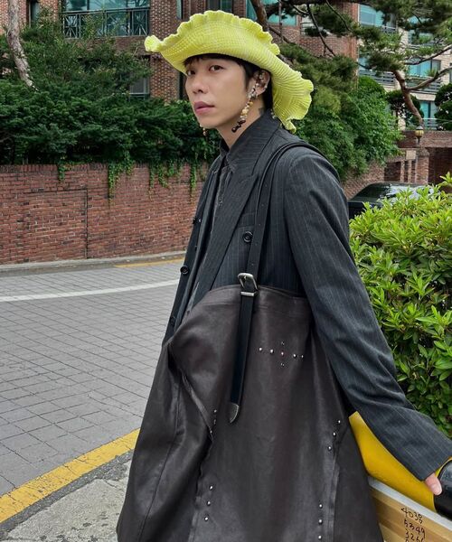 RSSC（アールエスエスシー）の「RIVET BIG SHOULDER BAG - BROWN（ショルダーバッグ・レディース・その他・FREE）」の15枚目の写真