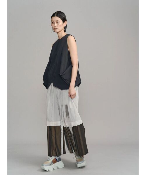 UNITED NUDE(ユナイテッドヌード)の「【UNITED NUDE】Bull Sporty(スニーカー・レディース・グレー/ブラック・35/36/37/38/39)」の4枚目の写真