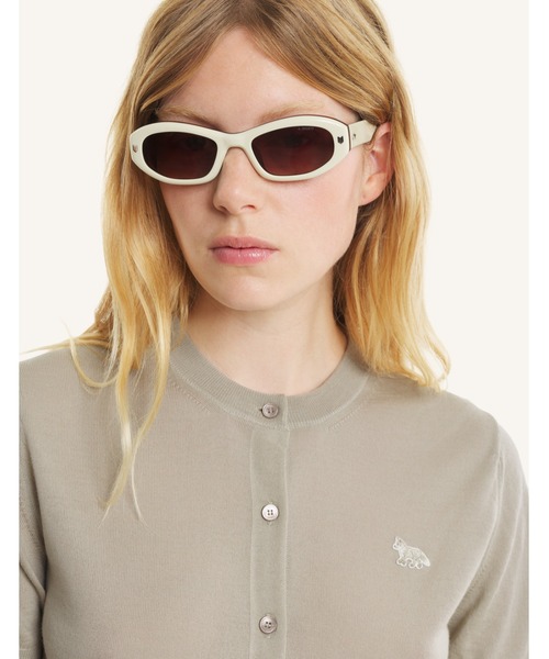 Maison Kitsune（メゾンキツネ）の「BABY FOX FINE MERINO SHORT SLEEVE CARDIGAN（カーディガン/ボレロ・レディース・ライトオリーブ・L/M/S/XS）」の6枚目の写真