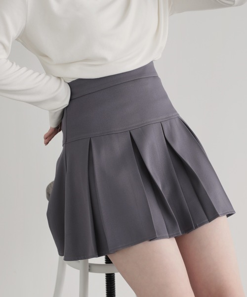 nouvellemoi（ヌーベルモイ）の「プリーツミニショートパンツ（その他パンツ・レディース・ブラウン/グレイッシュベージュ/ブラック/グレー・S/M/L）」の3枚目の写真